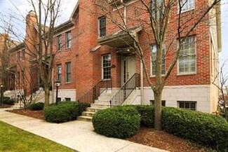 425 Brantley Place, Wheaton, IL 60187
