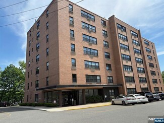 2352 Linwood Ave Unit 7A, Fort Lee, NJ 07024
