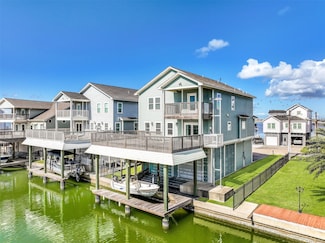 425 Jeanie Lynn St, Galveston, TX 77554