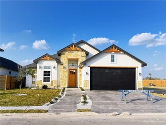 1008 Magnolia St, Palmhurst, TX 78573