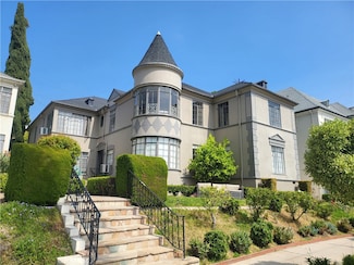 1920 N Alexandria Ave, Los Angeles, CA 90027