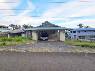 44-427 Hoolokahi St, Honokaa, HI 96727