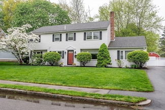 14 Wedgewood Rd, Natick, MA 01760