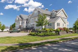 58 St John St Unit 7, Dartmouth, MA 02748