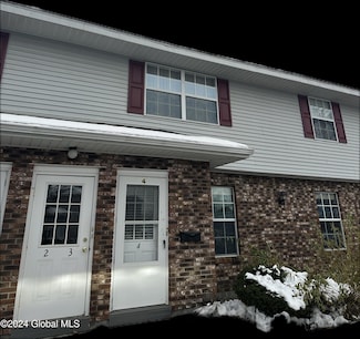 25 Pine Ln Unit B-4, Albany, NY 12203