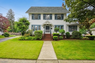 129 Severin Ct, Cranford, NJ 07016