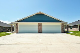 208 NW 122nd St, Oklahoma City, OK 73114
