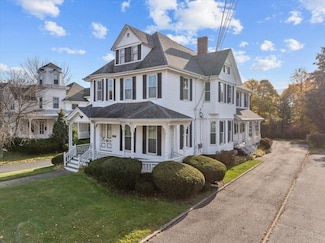 132 Winthrop St, Taunton, MA 02780