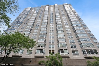 720 W Gordon Terrace Unit 18R, Chicago, IL 60613