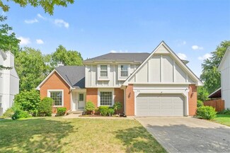 8409 Greenwood Cir, Lenexa, KS 66215