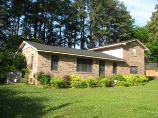 1295 Allen Dr, Saltillo, TN 38370