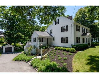 48 Cottage St, Hingham, MA 02043