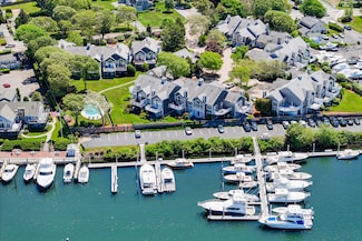 26 Gang Way, Falmouth, MA 02540