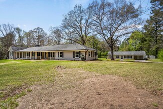 93 Spence Rd, Lillington, NC 27546