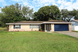 932 N Fairbairn Dr, Deltona, FL 32725