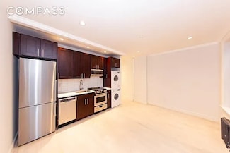 51 W 11th St Unit R1, New York, NY 10011