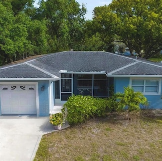 10980 104th Ave, Largo, FL 33778