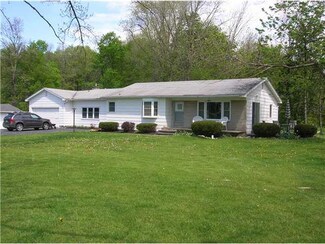 4563 Crittenden Rd, Akron, NY 14001