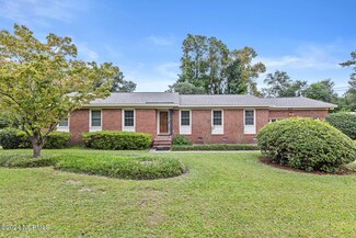 613 Robert e Lee Dr, Wilmington, NC 28412