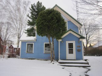 209 W Truman Blvd, Newberry, MI 49868