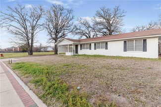 4005 College Main St, Bryan, TX 77801