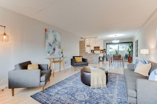 1920 S 1st St Unit 304, Minneapolis, MN 55454