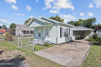 900 Doc Prejean St, Scott, LA 70583