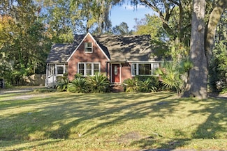 1228 Ravenel Dr, Charleston, SC 29407