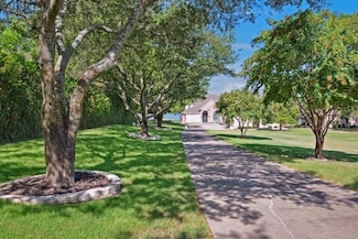 136 Yankee Creek Rd, Rockwall, TX 75032