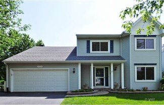 2718 Gateshead Dr, Naperville, IL 60564