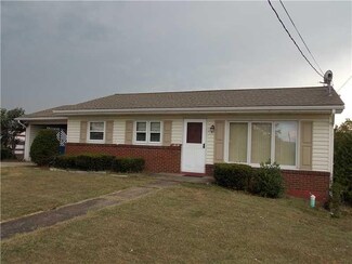 1819 Walnut Dr, Latrobe, PA 15650