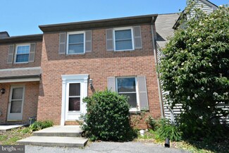 17 Thornapple Dr, Marietta, PA 17547