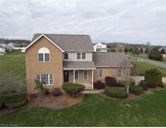 69200 Cardinal Dr, Saint Clairsville, OH 43950