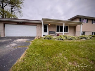 7200 Danny Dr, Saginaw, MI 48609