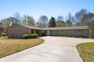 30 Joy Cir, Walhalla, SC 29691