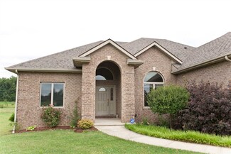 12336 Marion Center Rd, Hoagland, IN 46745