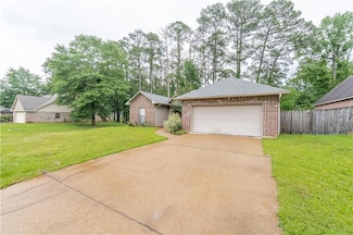 4802 Paradise Point Dr, Ball, LA 71405