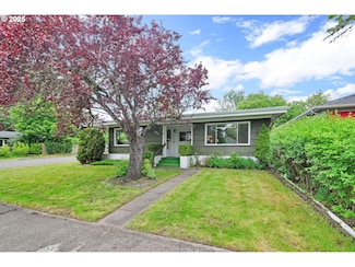 2801 Kincaid St, Eugene, OR 97405