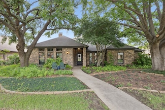 1533 Aylesbury Ln, Plano, TX 75075