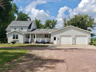 11628 320th Ave, Comfrey, MN 56019