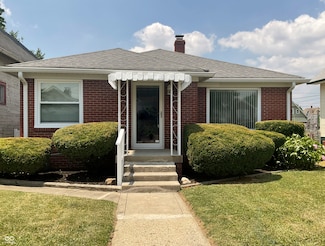 76 S 6th Ave, Beech Grove, IN 46107
