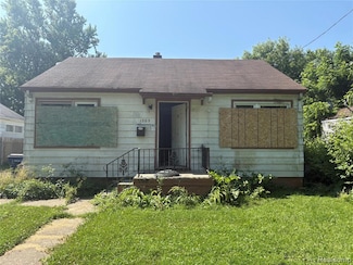 1305 Huron St, Flint, MI 48507