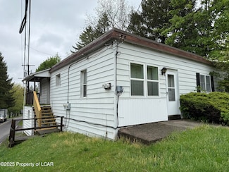 125 N Main St, Sugarloaf, PA 18249