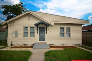 315 Miriam St, Baytown, TX 77520
