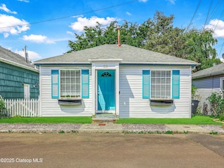 310 Avenue K, Seaside, OR 97138