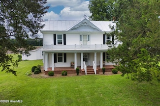 146 Gliden Rd, Hobbsville, NC 27946
