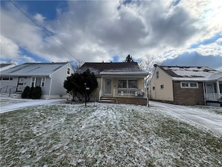 14906 Lotus Dr, Cleveland, OH 44128