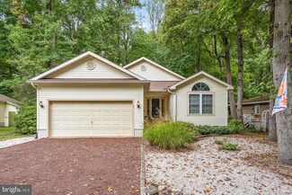 12 Garrett Dr, Berlin, MD 21811