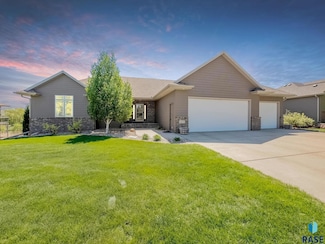 1817 W Ashton Trail, Brandon, SD 57005