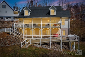 39 Susannah Ct, Lake Junaluska, NC 28745